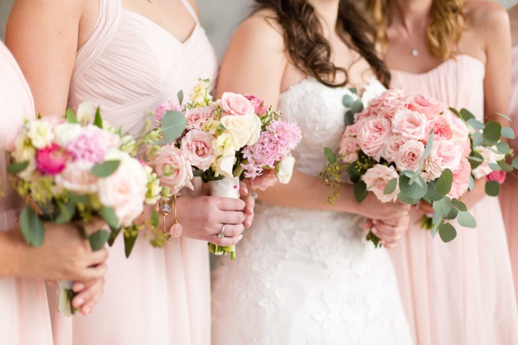 wedding planning tips and tricks wedding planning tips and tricks, jill blue photography, Bridal gown, floral arrangement, wedding photography, atlanta, photographer, photography, bride, groom, marriage, wedding, kiss, smile, hugs, love, kennesaw, perry, georgia, photos, wedding ring, roses, burlap, lace, Roswell, downtown, blush pink bridesmaid dresses, roses, pink
